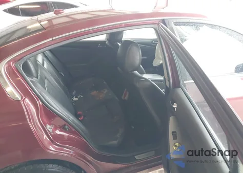 2011 Nissan Altima 2.5 S z USA, uszkodzony, nr VIN 1N4AL2AP2BN489189